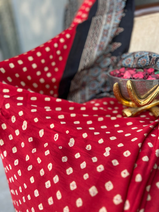 Anya – Bandhani Ajrakh Modal Saree