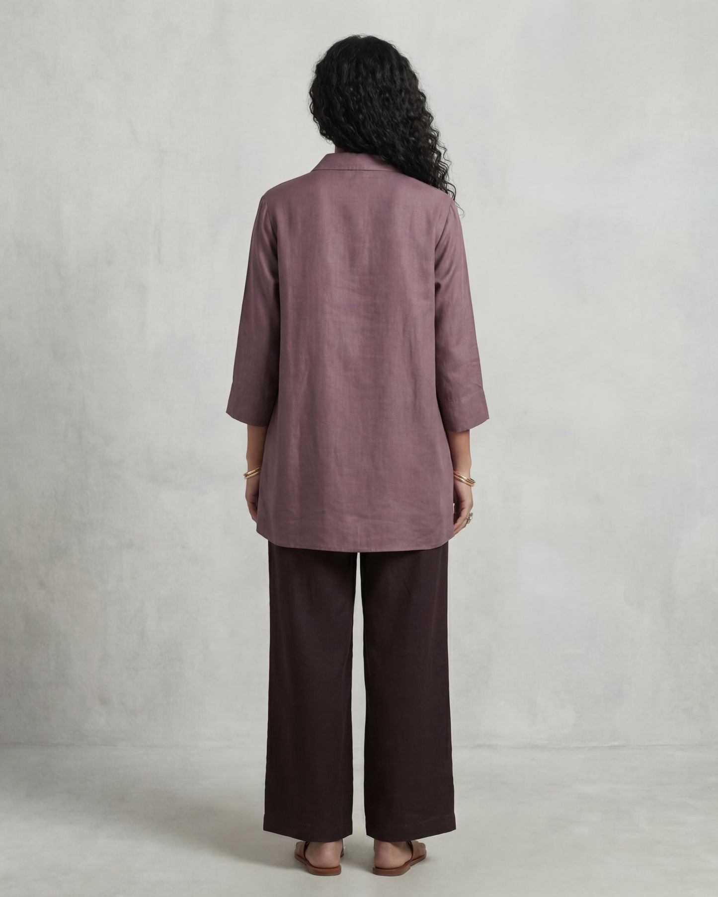 In Between - Relaxed Neutral Tunic