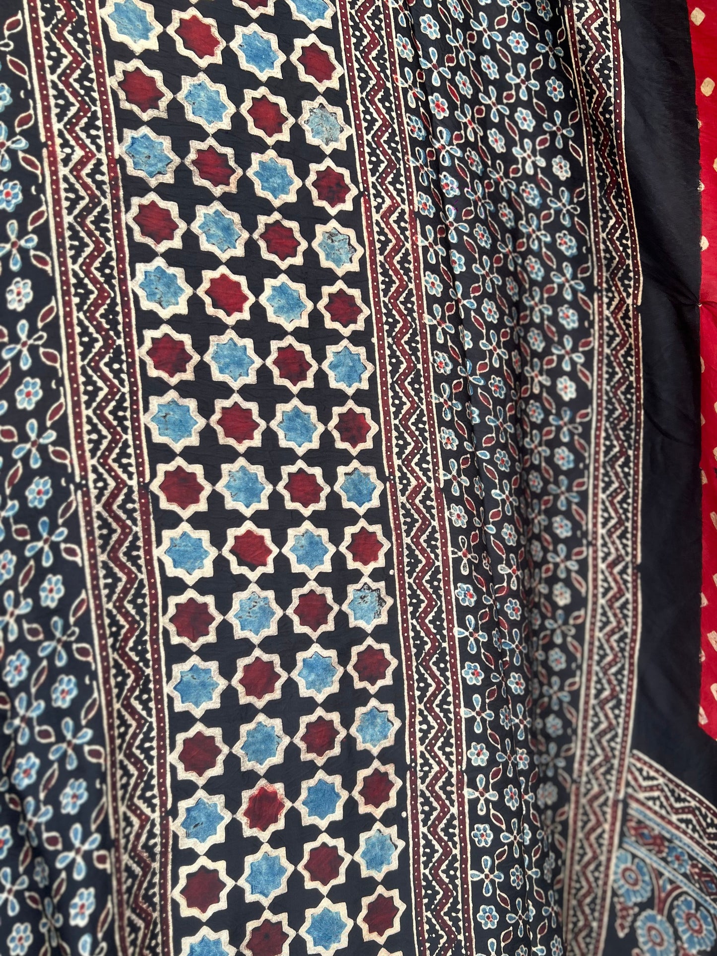 Anya – Bandhani Ajrakh Modal Saree