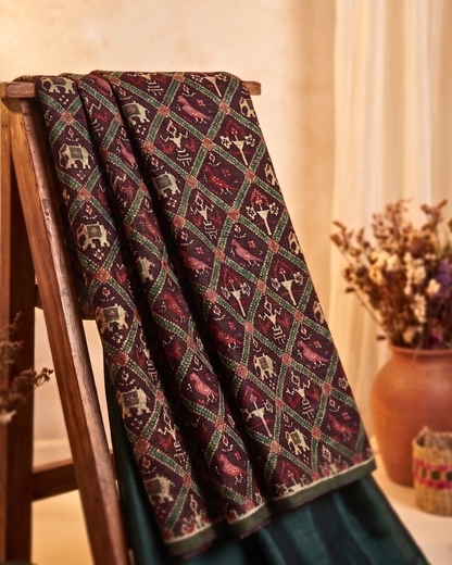 Plot Twist – Patola Print Unstitched Set