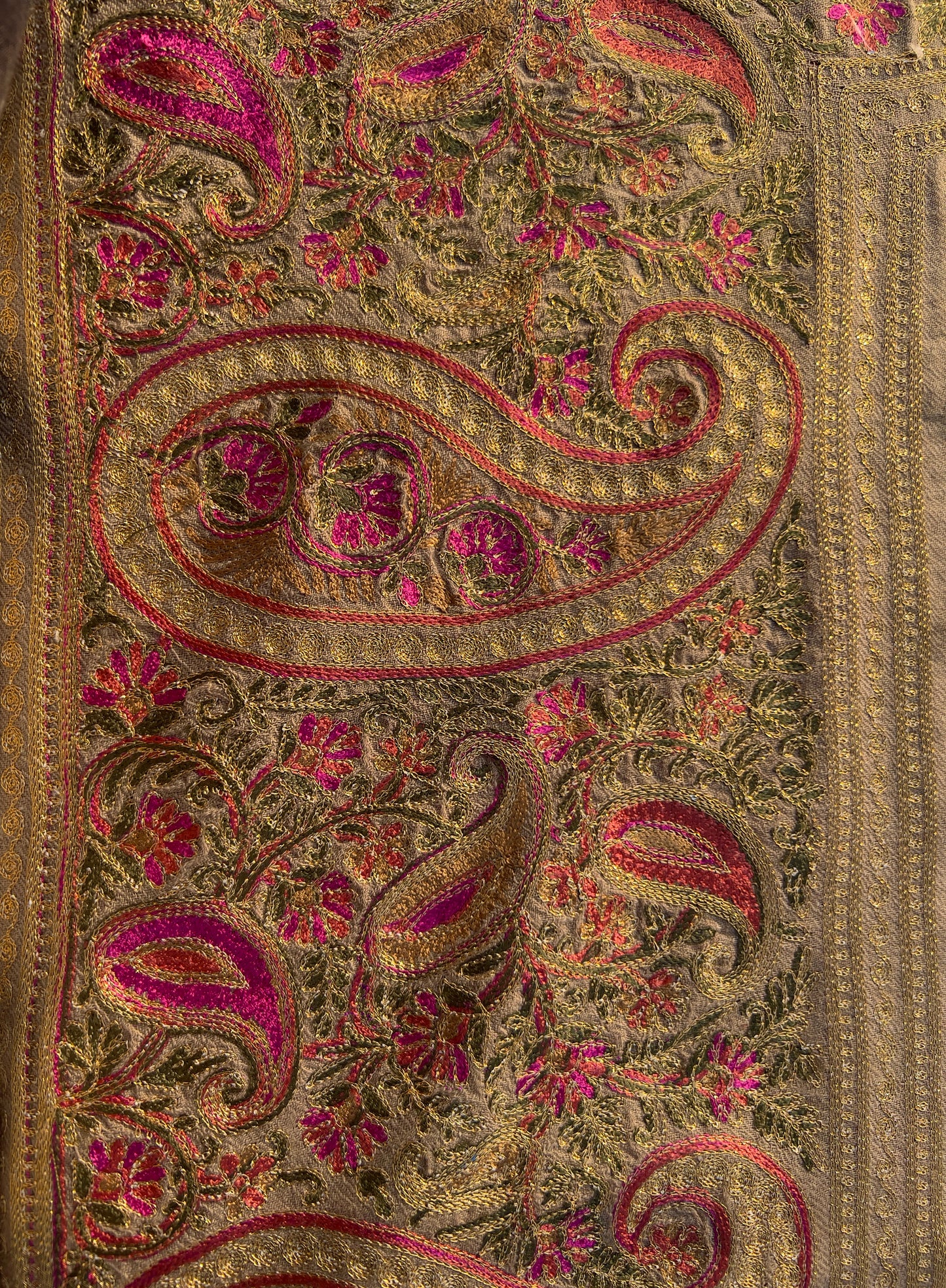 Ecru Sand Stole - Embroidered Pashmina Stole