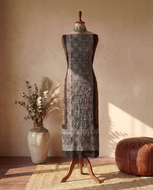 Pattern Pillar - Unstitched Kurti Fabric with Ajrakh & Bandhani Craft