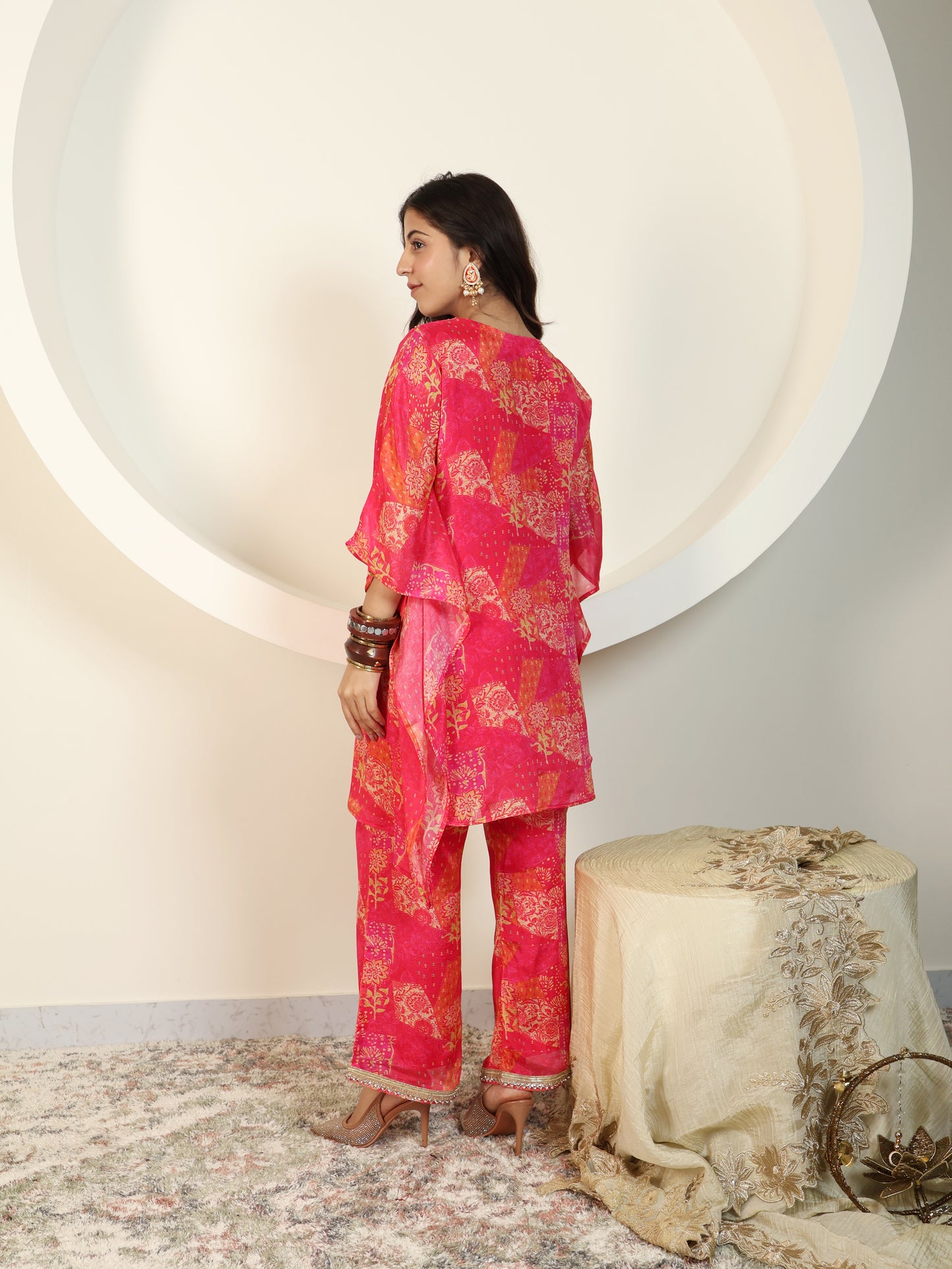 Glow Motion Kaftan Set