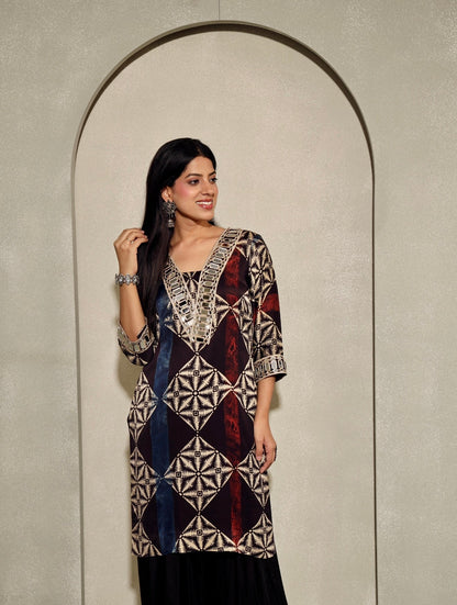 Mehfil Muse - Farsi Salwar Set