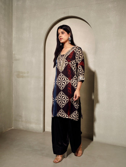 Mehfil Muse - Farsi Salwar Set
