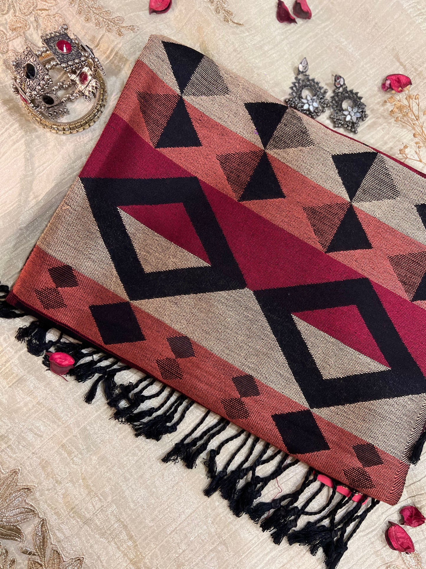 Black Jack - Premium Woollen Stole